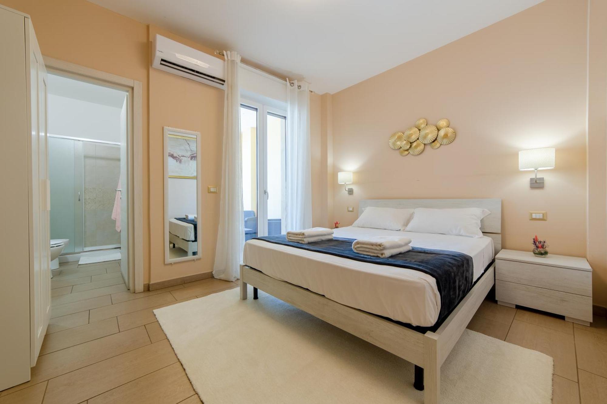 L'Affaccio Rooms - Lungomare Галлиполи Экстерьер фото