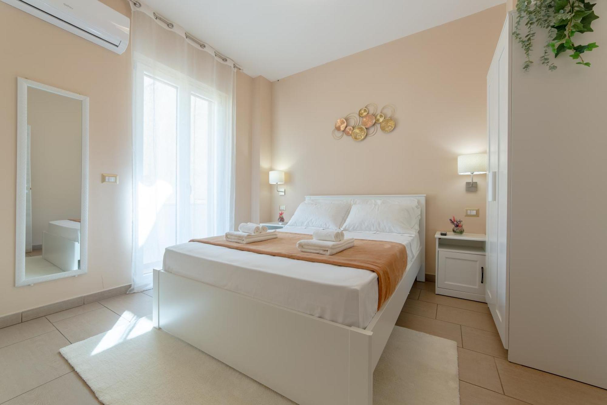L'Affaccio Rooms - Lungomare Галлиполи Экстерьер фото